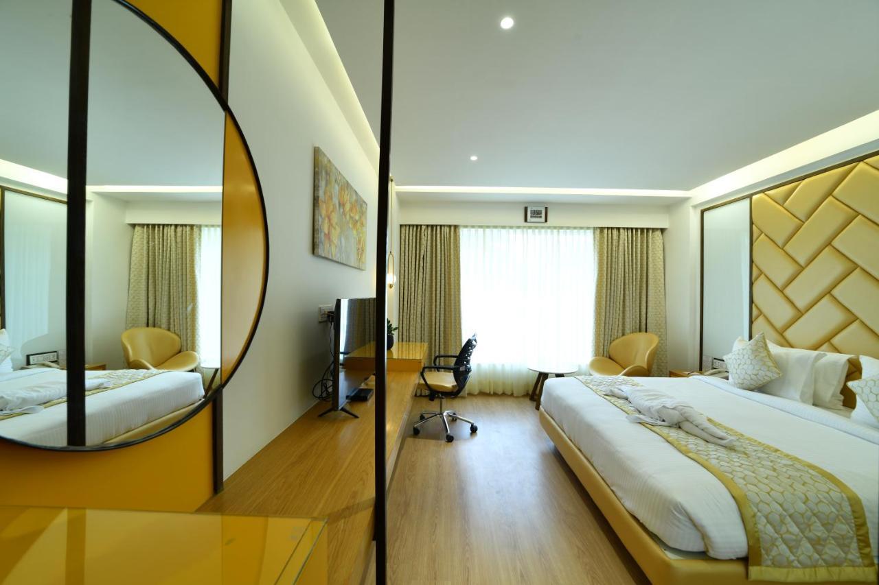 The President Hotel, Kumarapark 班加罗尔 外观 照片