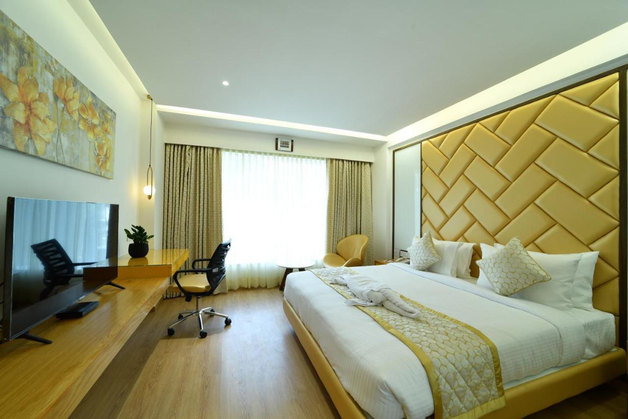The President Hotel, Kumarapark 班加罗尔 外观 照片
